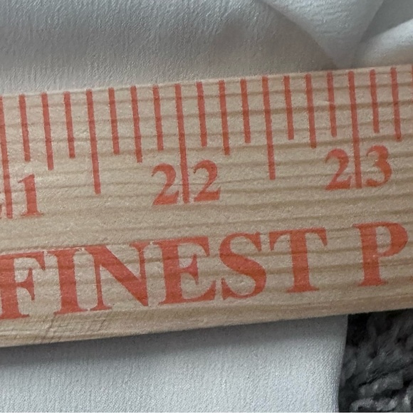 Ann Taylor White Ruffle Cold Shoulder Ladies Blouse Sz XL - Picture 5 of 9